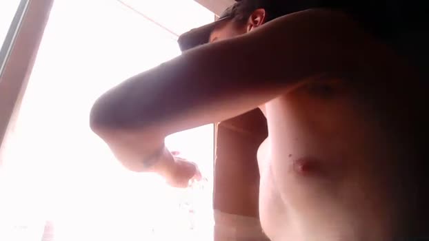 nickkle 28-04-2025 video kiss