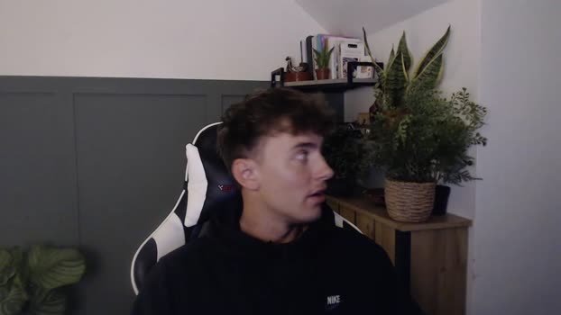 luciancrowe 30-04-2025 video skinny