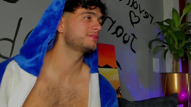 noha_miler 04-05-2025 video toys