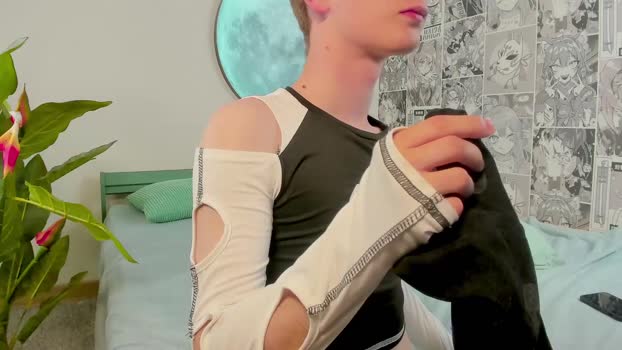 yooung_kitten 05-05-2025 video naked