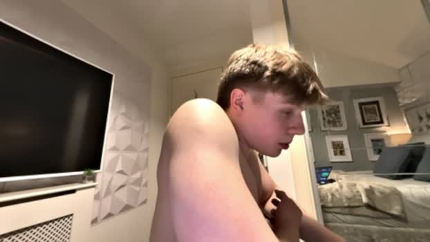 thickny0ung 15-05-2025 video sexy