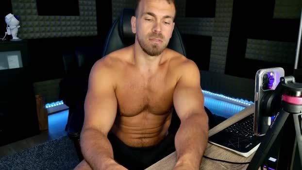 finch93 17-05-2025 video Topless