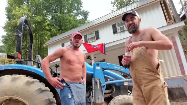 hardworkertn 24-05-2025 video Topless