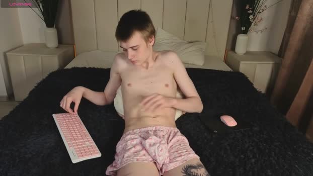 louie_evans 02-06-2025 video lick