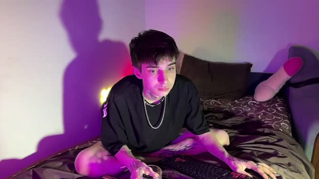 platonlxs 04-06-2025 video kissing