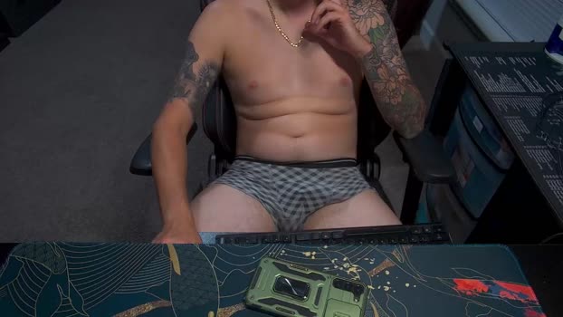 jaystrokesz<