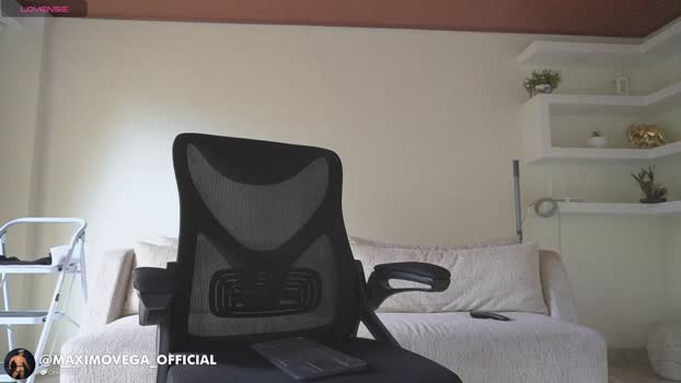 maximohoot 12-06-2025 video bigcock