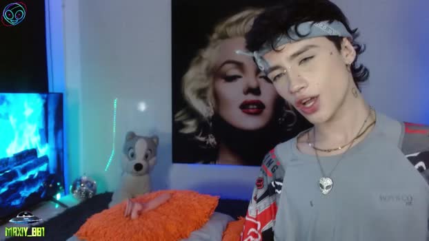 maxiy_001 16-06-2025 video cute