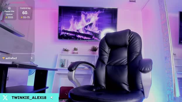 twinkie_alex18 21-06-2025 video kiss