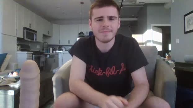 college_dad_bod 29-06-2025 video kiss