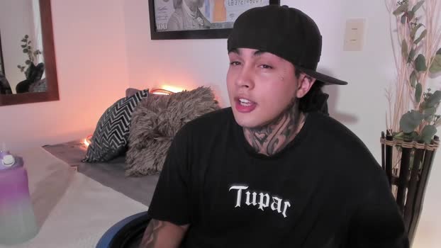 juan_alvarez18 04-07-2025 video fingers