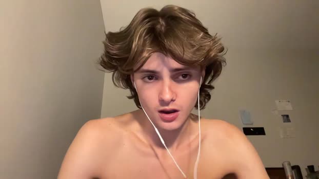 cool24twink 08-07-2025 video kiss