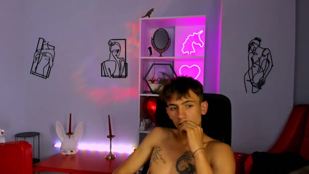 adrian_veen<