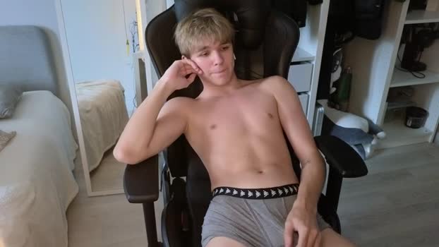 sw33theart_b0y 15-07-2025 video fuckher