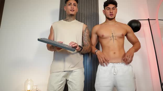 axel_villa 16-07-2025 video fingers