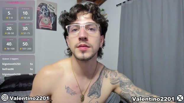 valentino2201 17-07-2025 video kissing