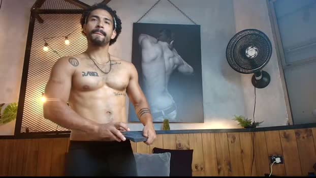 romeocolin_ 18-07-2025 video striptease