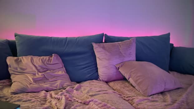 dymonted 22-07-2025 video kissing