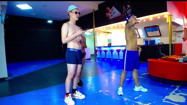 extrangers 01-08-2025 video Nude