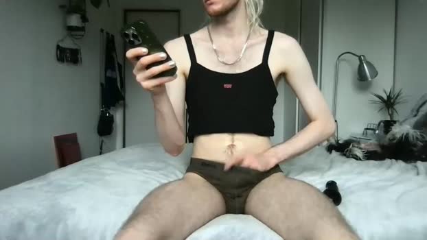 2hairyguys4y<