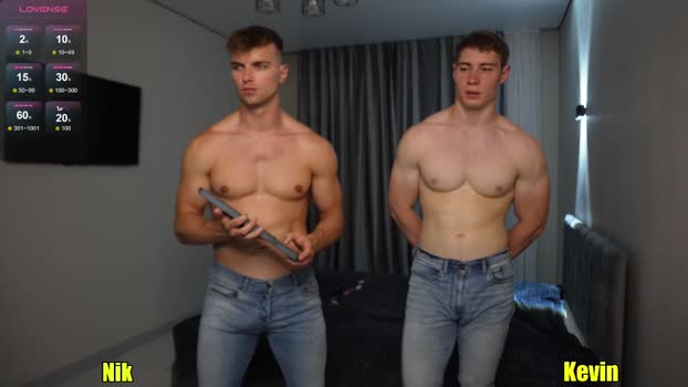 nik_sharp 07-08-2025 video kissing