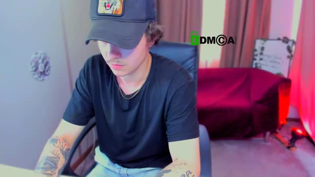 jony_vens<