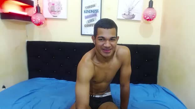 hugecock_twinks<