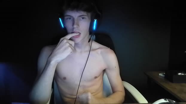 lewisboothyy<