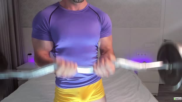 adam_muscle_ 22-08-2025 video Topless