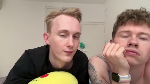 oliver_and_thomas 21-08-2025 video toys