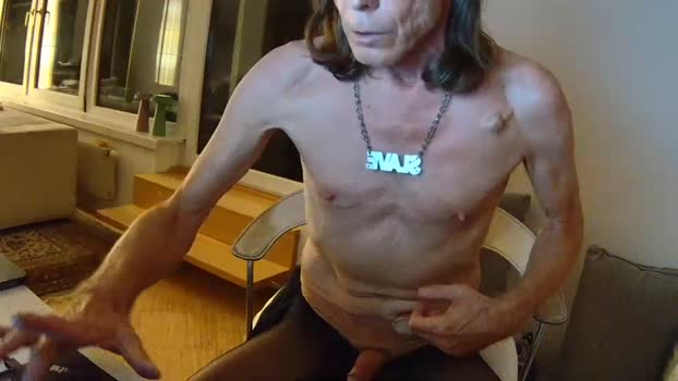 carlo_de_la_croce 31-08-2025 video kissing