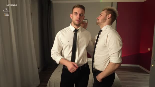 muscularfriend 31-08-2025 video Show