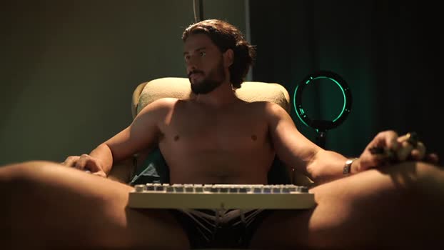 double_luckystrike 02-09-2025 video lick