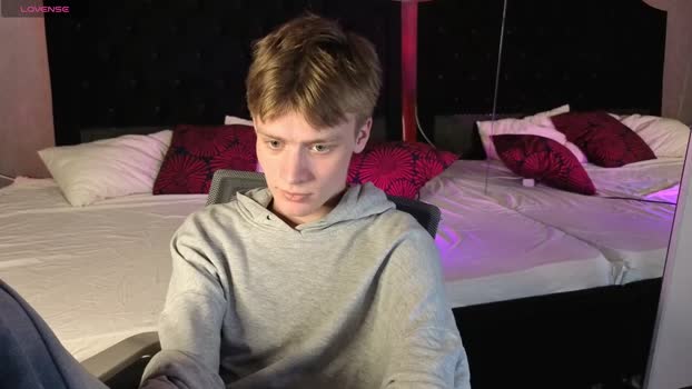 louie_evans 05-09-2025 video Cam