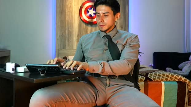 andrew_elliot 08-09-2025 video strip