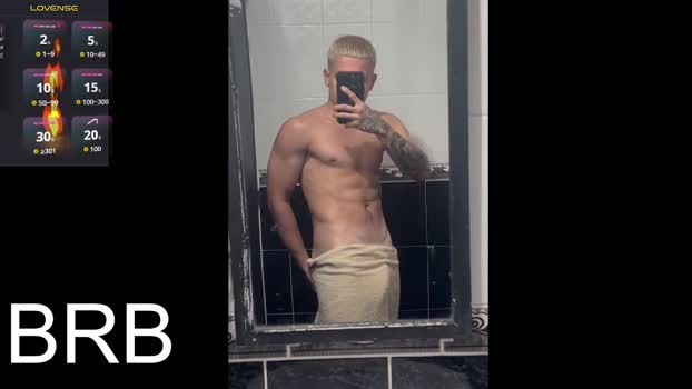 derekolsen_ 09-09-2025 video kissing