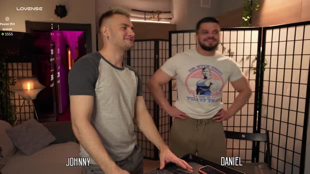 enjohnny 18-09-2025 video Naked