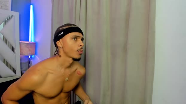 jordan_love7 19-09-2025 video kissing