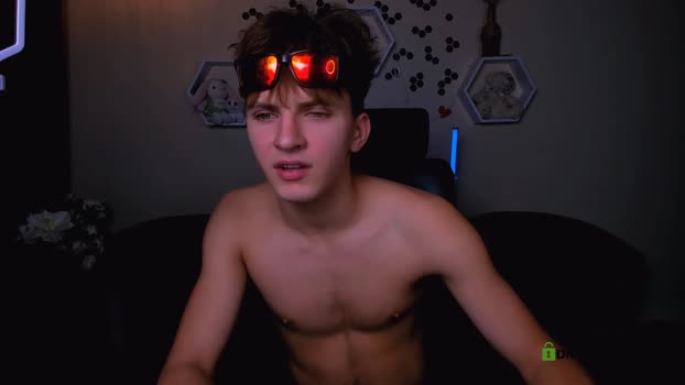 travis_wolf_ 20-09-2025 video naked