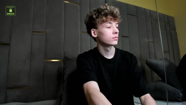 curlytwinkboy 25-09-2025 video fingering