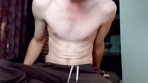 toptiptakestip 01-10-2025 video kissing