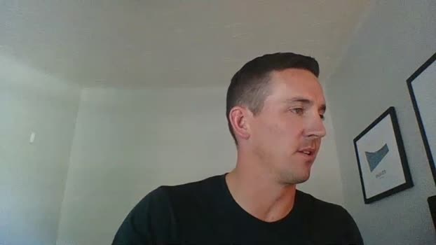 forthie4 01-10-2025 video kiss