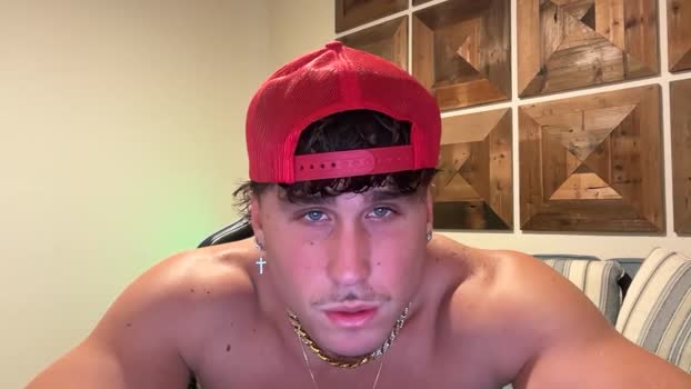 hungkingg22 04-10-2025 video kissing