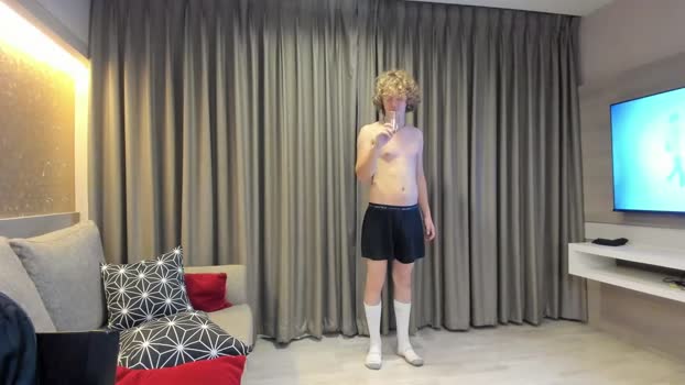 leo_wildd 04-10-2025 video sex