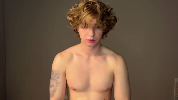 namiraaxel 05-10-2025 video sexyfeet