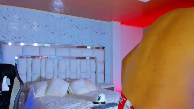 santiagoreyesft 10-10-2025 video natural