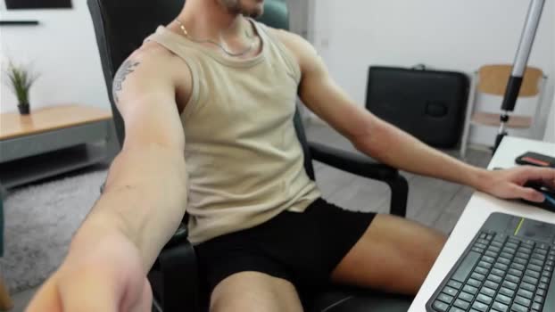 ethan_fyre1<