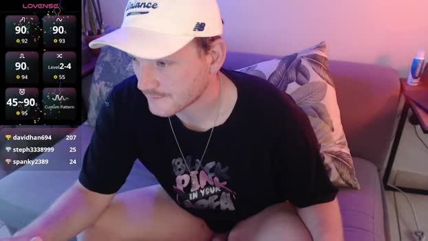 hunky_arthur 11-10-2025 video kiss