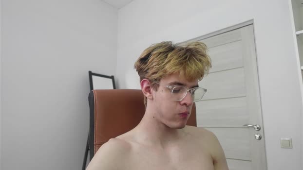 logan_fraser 11-10-2025 video skinny