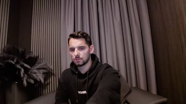 antoniovalentinidiamond 11-10-2025 video striptease